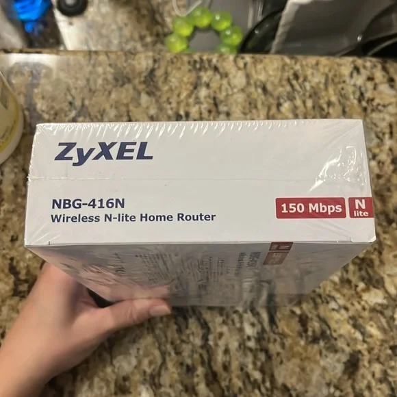 ZyXEL Wireless N Router - Picture 4 of 6
